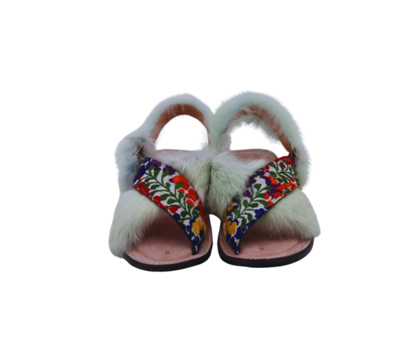 54 Huarache de Pelo de Conejo con Bordado Modelo Tradicional Cruzado