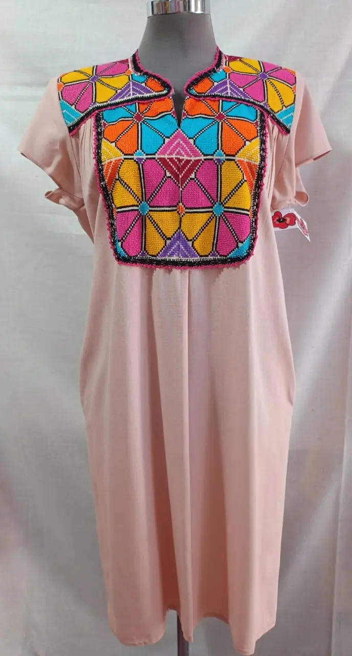 Vestido artesanal bordado en lino viscosa