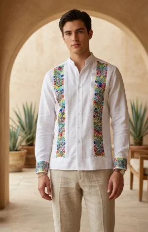 Guayabera de lino 100% natural bordada a mano con hilos de seda, dibujo Valles de Ocotlán