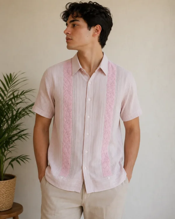 Guayabera 100% artesanal de telar de cintura con randa de semilla