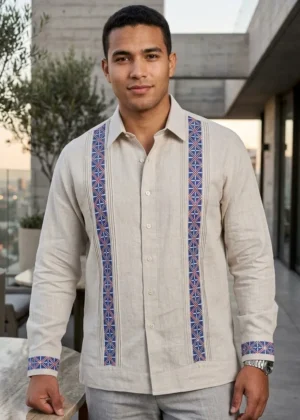 Guayabera cuello sport bordada en punto de cruz a mano