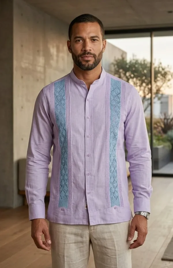 Guayabera con randa de semilla en cuello Mao