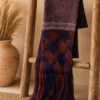 Rebozo de Seda Vino con Azul Marino