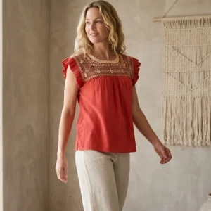 Blusa Deshilada Margaritas Manga Amplia