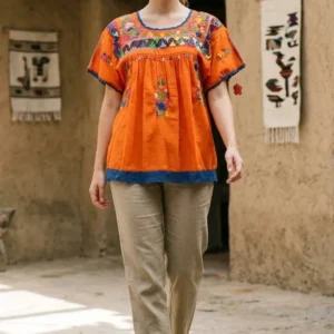 Blusa Deshilada Pirámides