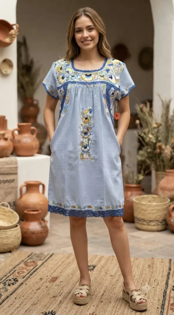 Vestido Lluvia de Pensamientos Bordados en Seda