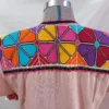 Vestido punto de cruz palo de rosa con colores