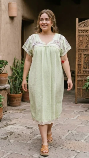 WhatsApp Image 2026-10-14 at 1.12.14 PM Vestido de telar verde con deshilado nacional