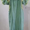 Vestido telar verde deshilado de monas y tejido semilla verde suave