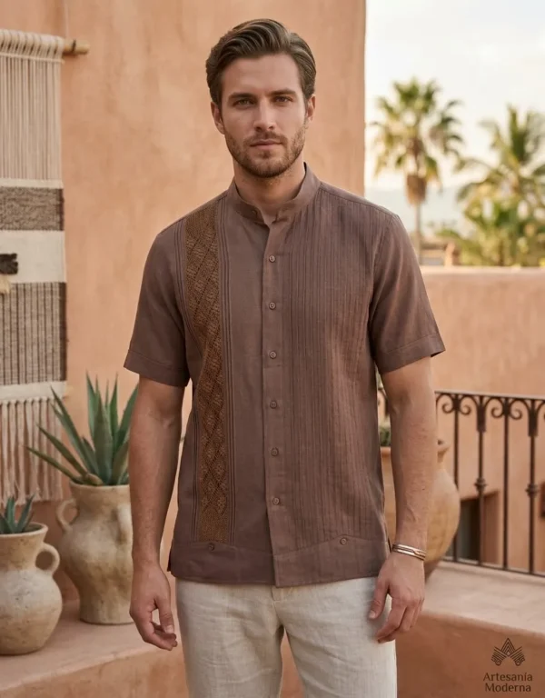 WhatsApp Image 2026-10-14 at 5.29.35 PM Guayabera café cuello mao con una randa de samilla