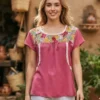 Blusa sencilla rosa randa  de cuello en costados